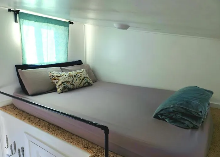 Lodge Tiny Hot Tub Colorado City